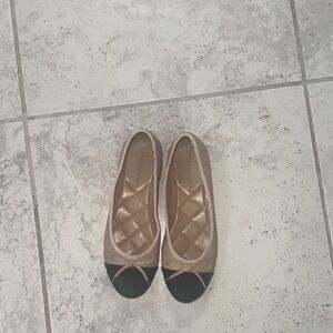 Aerosols Bow Ballet Flats Beige and Black Size 6